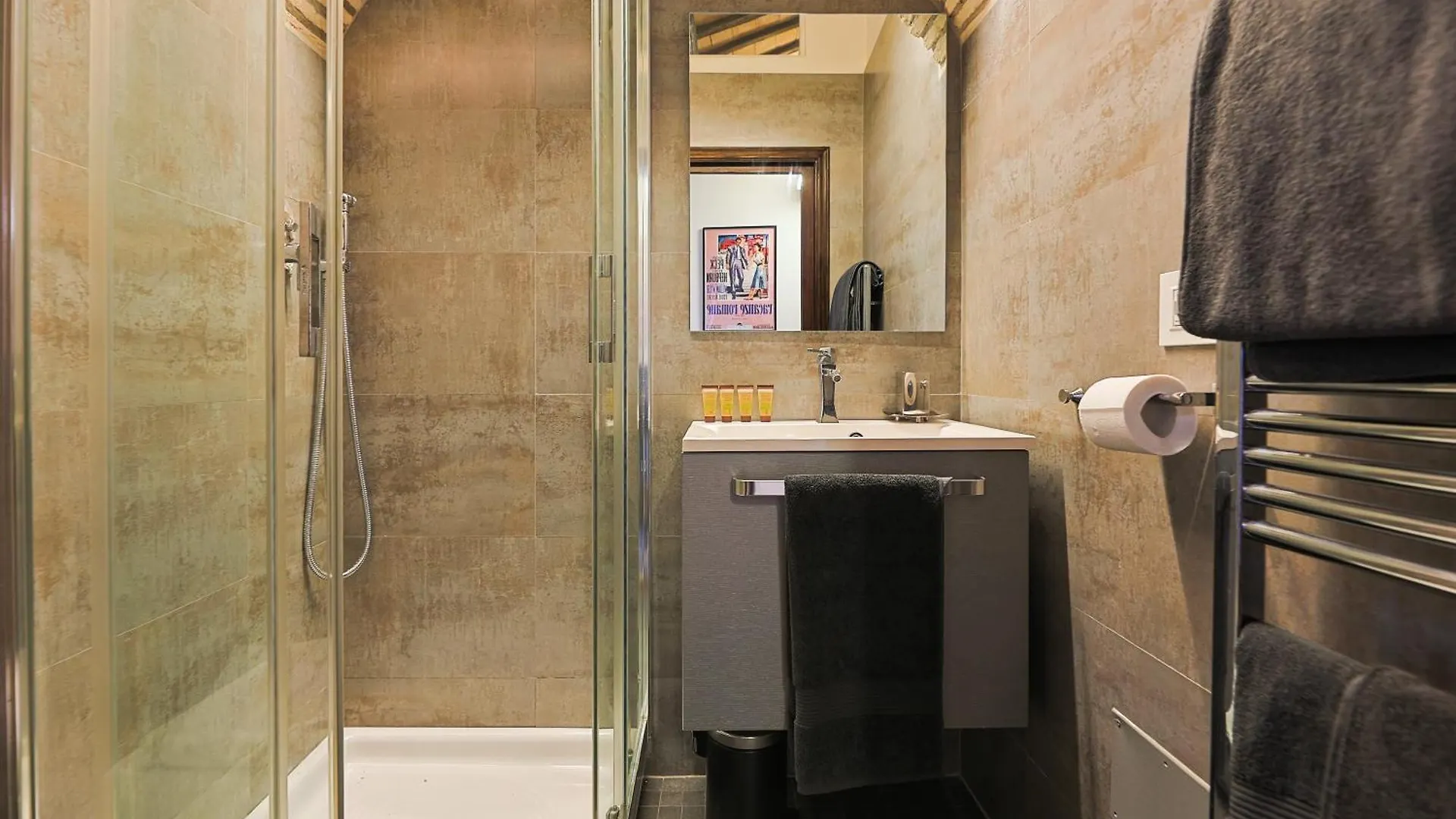 Majorelle Luxury Apartment Rome 0*,